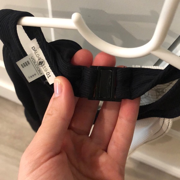 Gorgeous Sporty Swimsuit 😎 - Picture 7 of 7